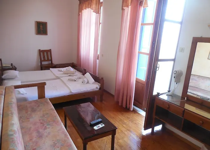 Adonis Guest house 3*