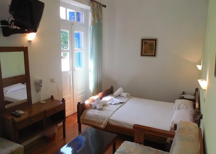 Guest house Adonis Skopelos Town